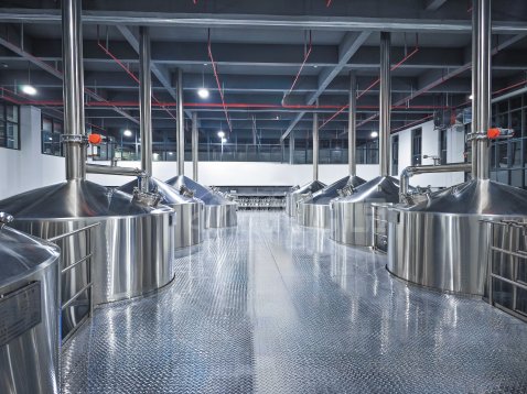 新建啤酒廠(chǎng)必看！用對(duì)設(shè)備 能耗穩(wěn)控 + 盈利長(zhǎng)效